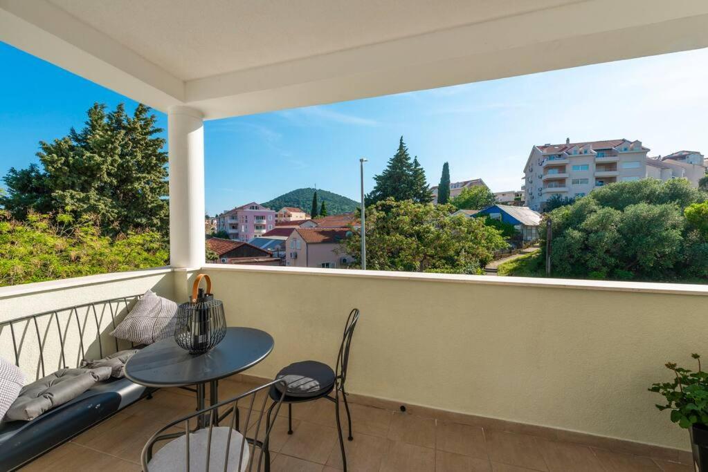 Apartment Kate With Free Parking ドゥブロブニク エクステリア 写真