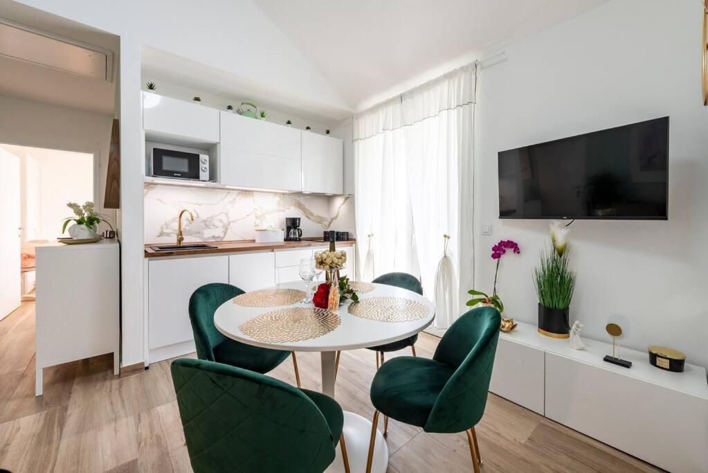 Apartment Kate With Free Parking ドゥブロブニク エクステリア 写真